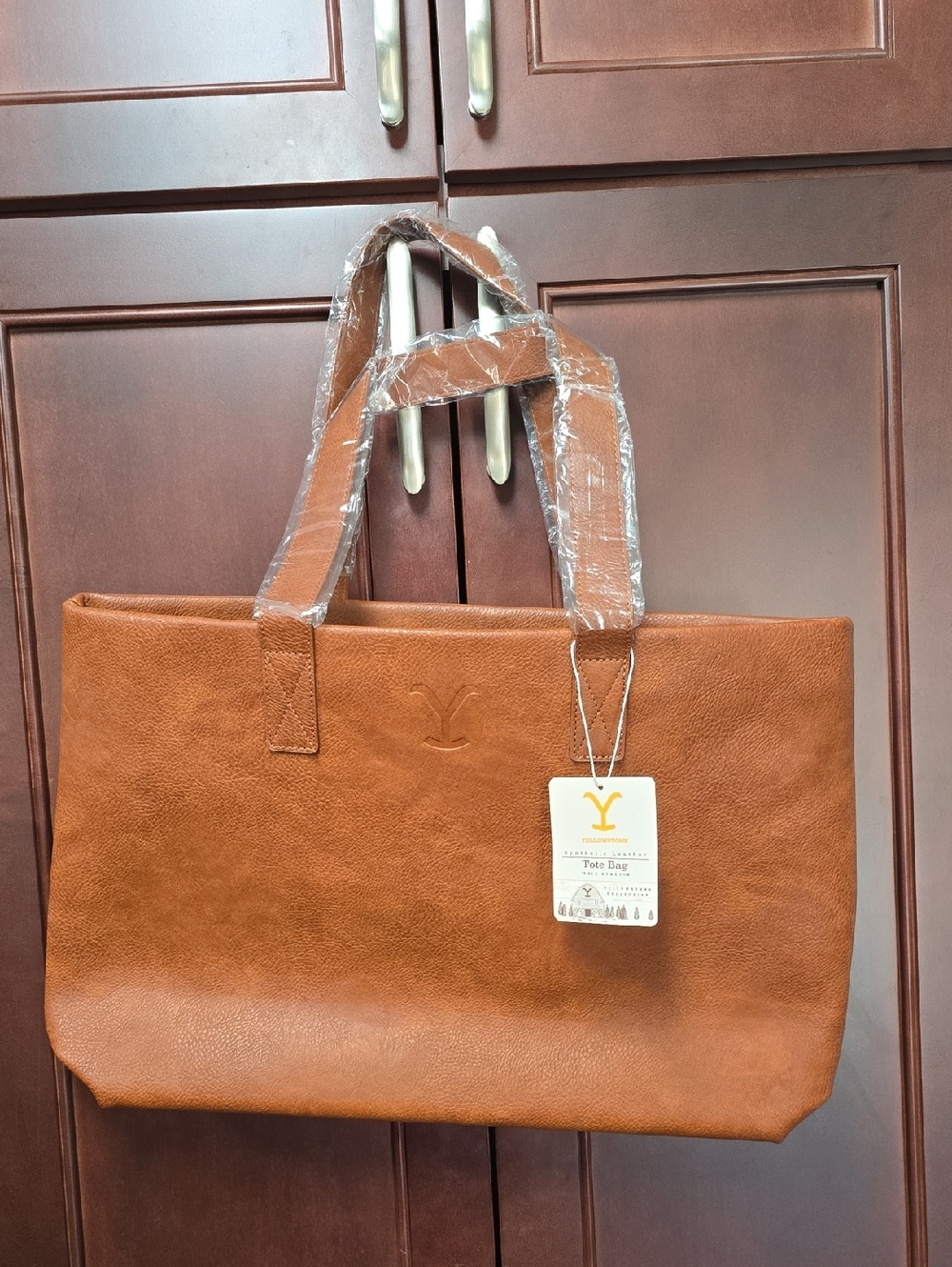 NIP. Yellowstone Frontier Carryall Vegan Leather Tote - Brown - Picture 5 of 7